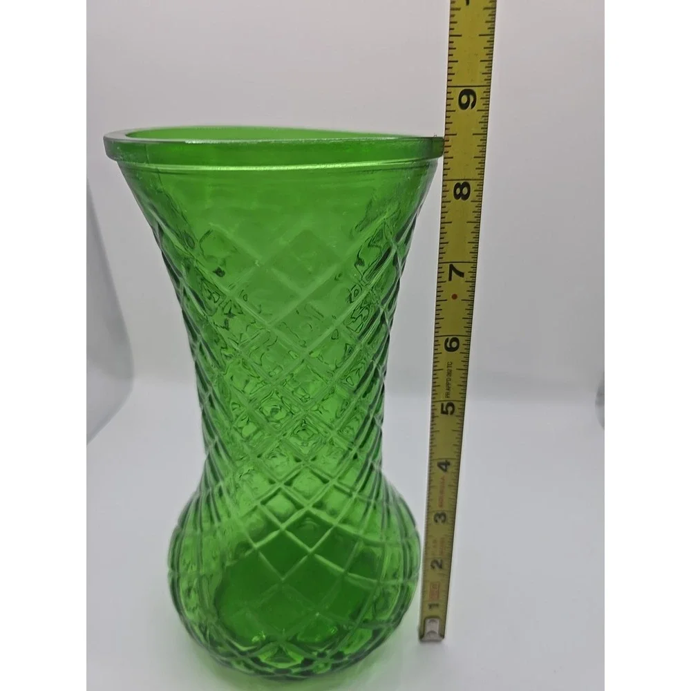 HOOSIER Emerald Green Glass Vase Diamond Point Deign 9 Inches
